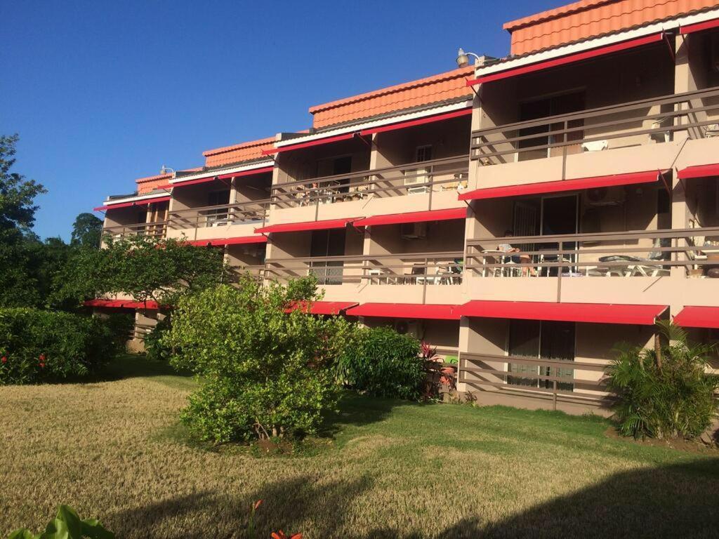 Deluxe Montego Bay Club Studio & Suites Экстерьер фото